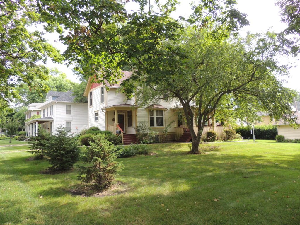 Photo of house at 608 5th Avenue