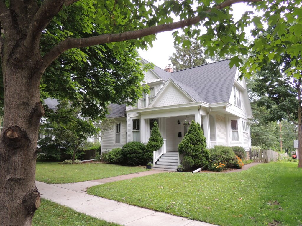 Photo of house at 608 7th Avenue