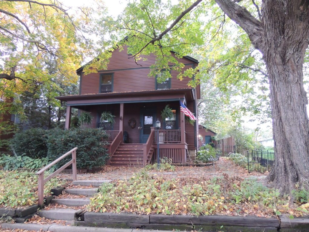 Photo of house at 719 5th Avenue