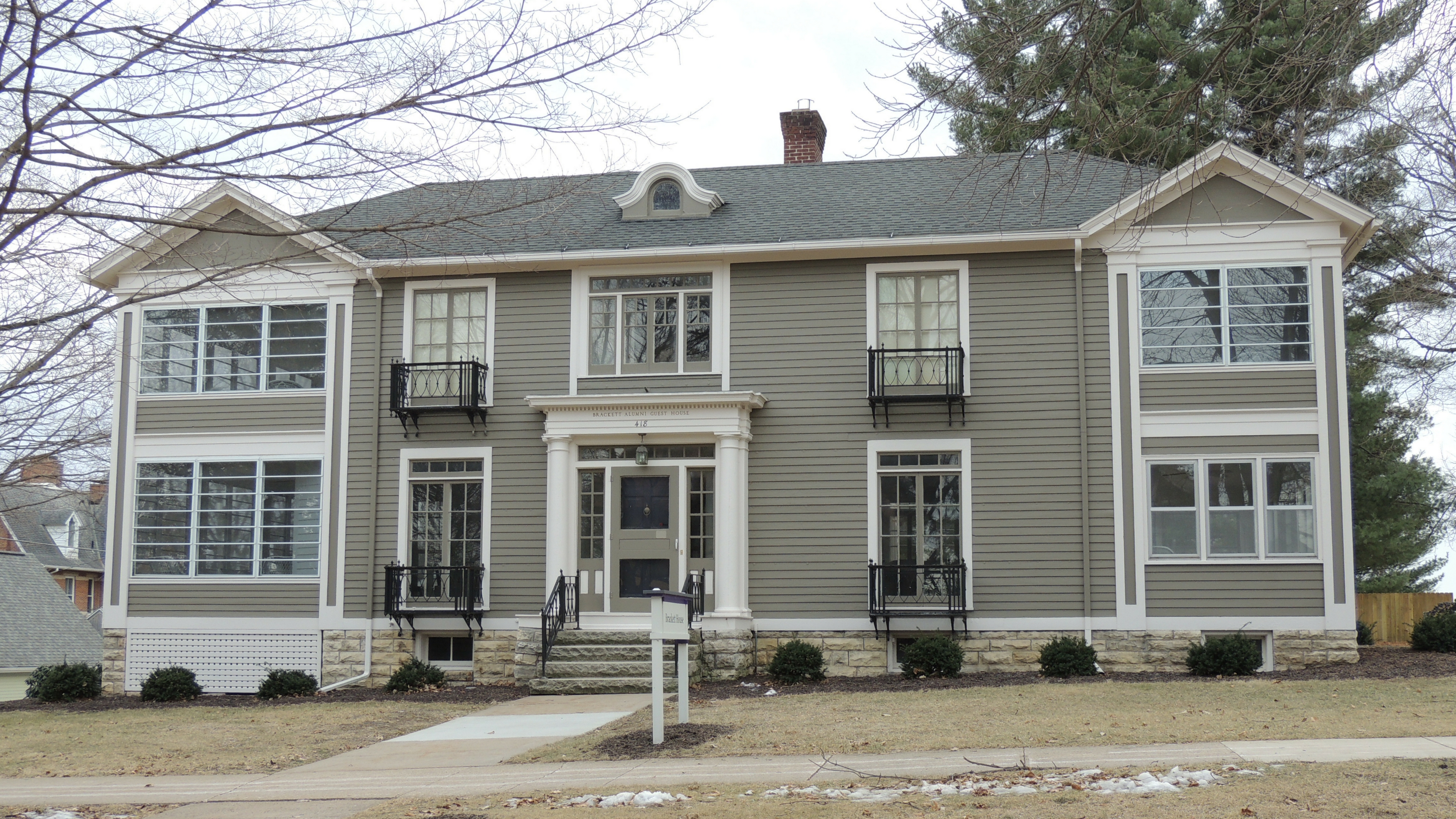 Photo of Brackett House