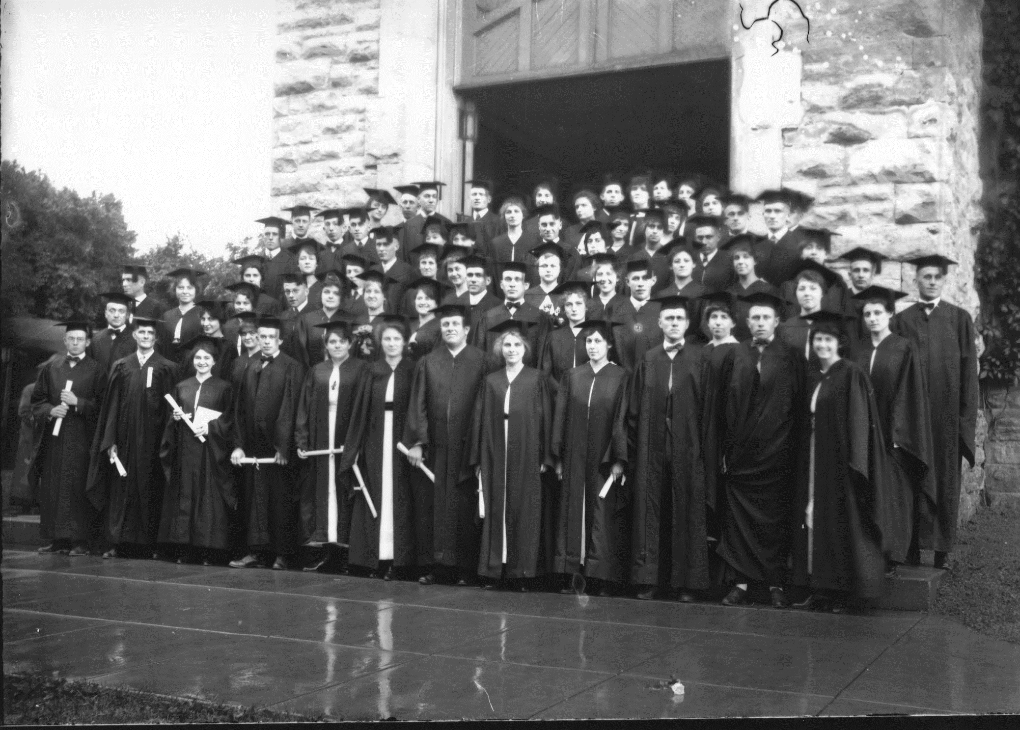 photo of Cornell College Graduation Class