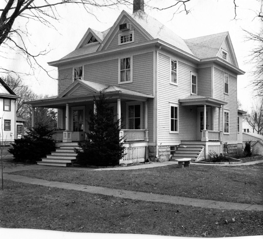 Mount Vernon House Mount Vernon Historic Preservation Commission