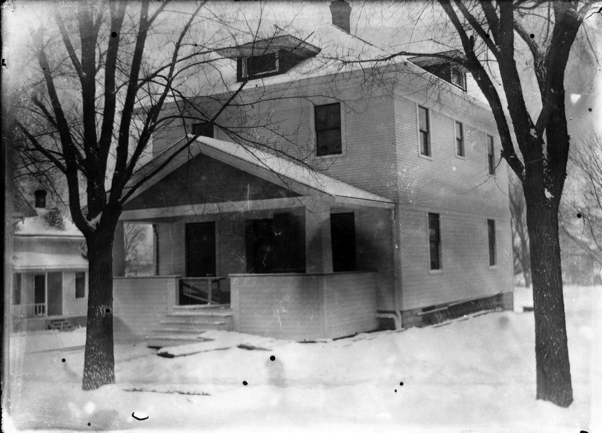 photo of Mount Vernon House-1915