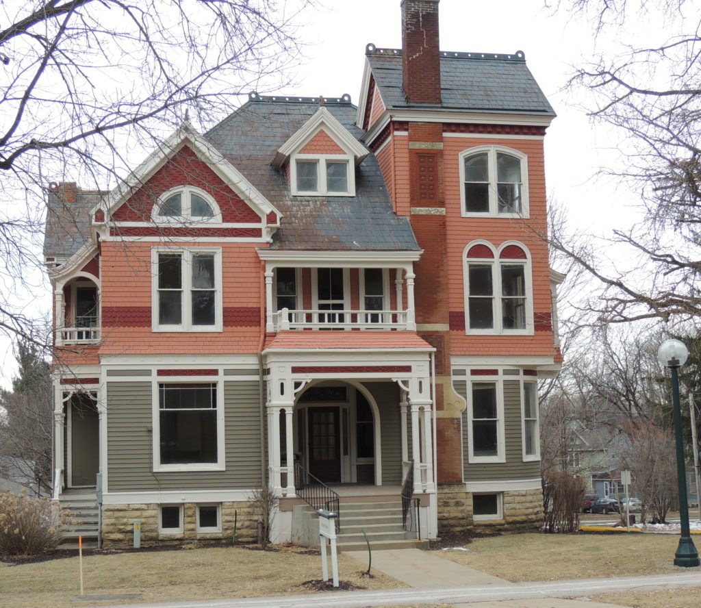 Photo of Platner House. Photo taken 2017.