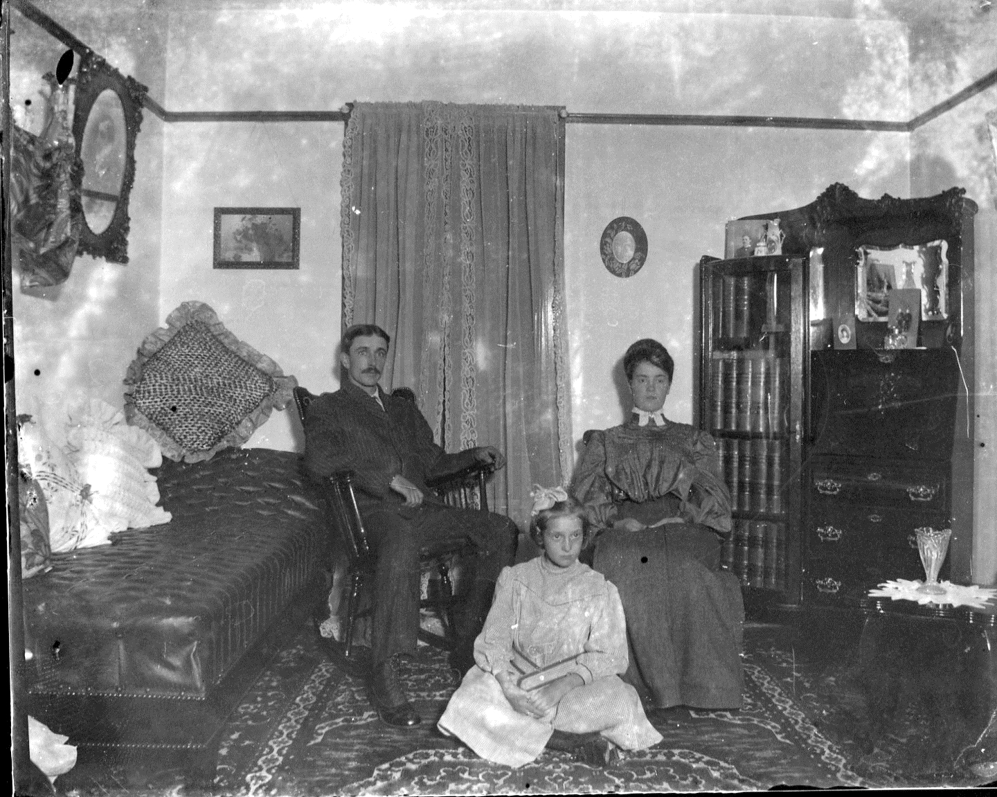 photo of Unidentified Family