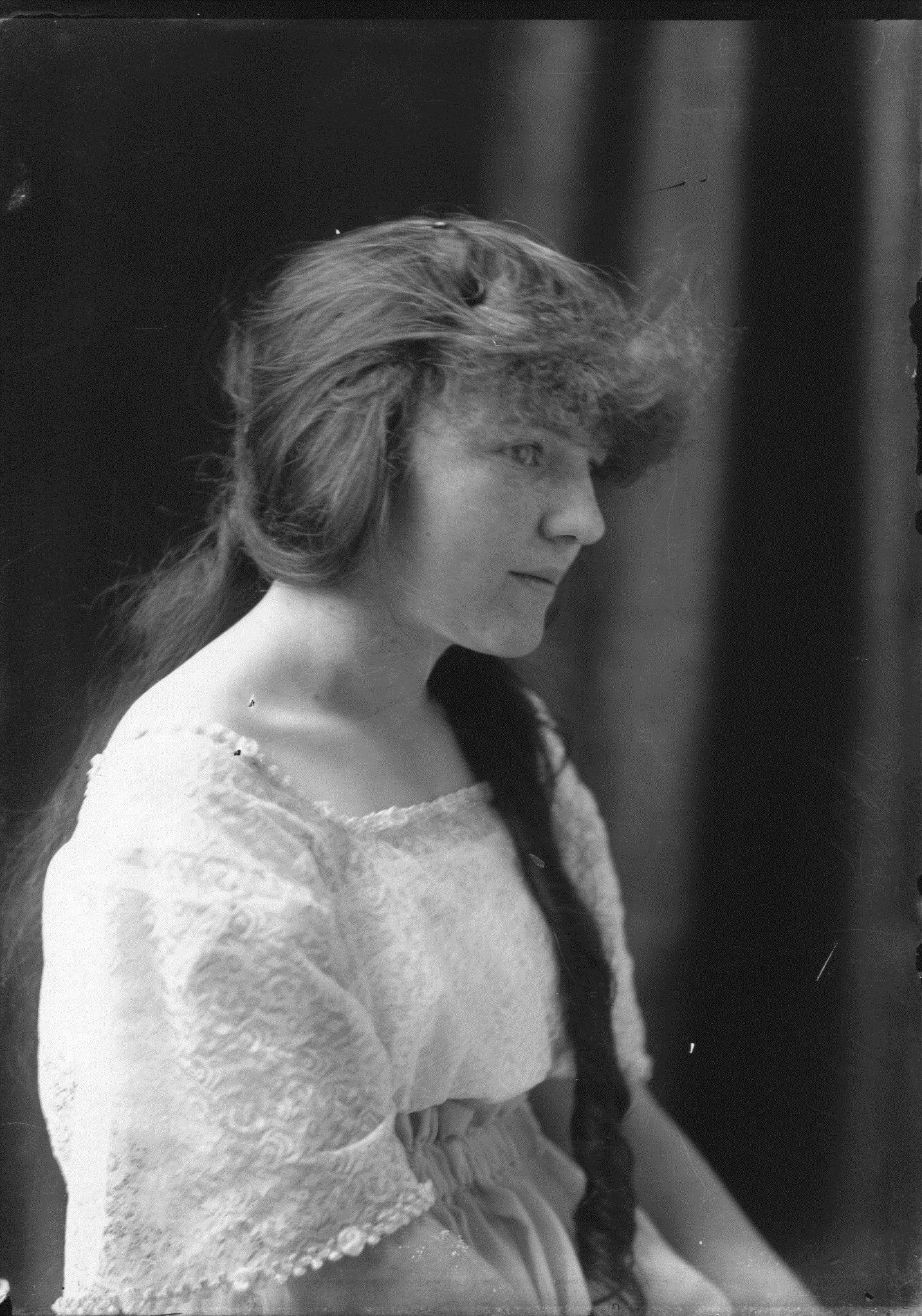 photo of Unidentified Cornell Student-1915