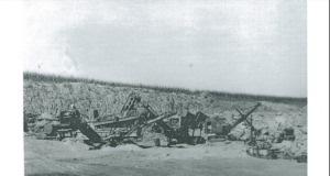Photo of heavy equipment (cranes, diggers, sifters) used for digging in the quarries