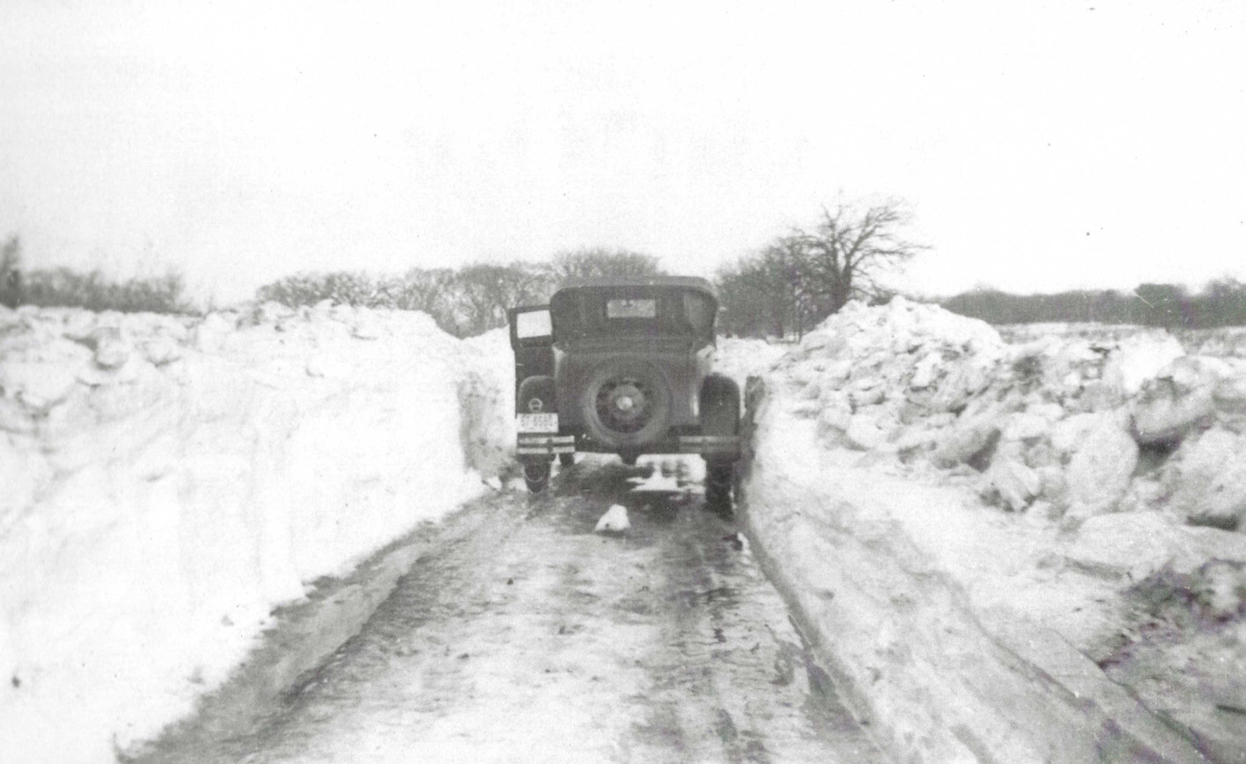 Photo of winter roads in 1936