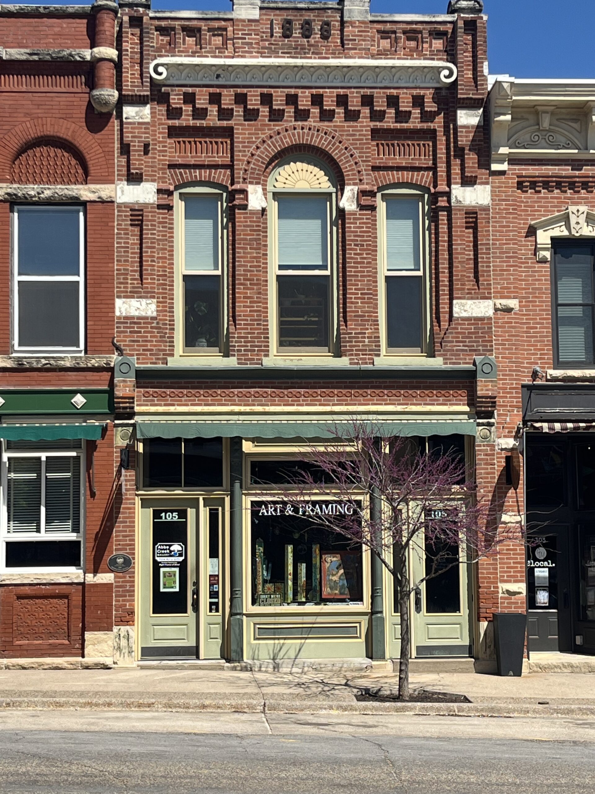Photo of Abbe Creek Gallery located in a brick building.