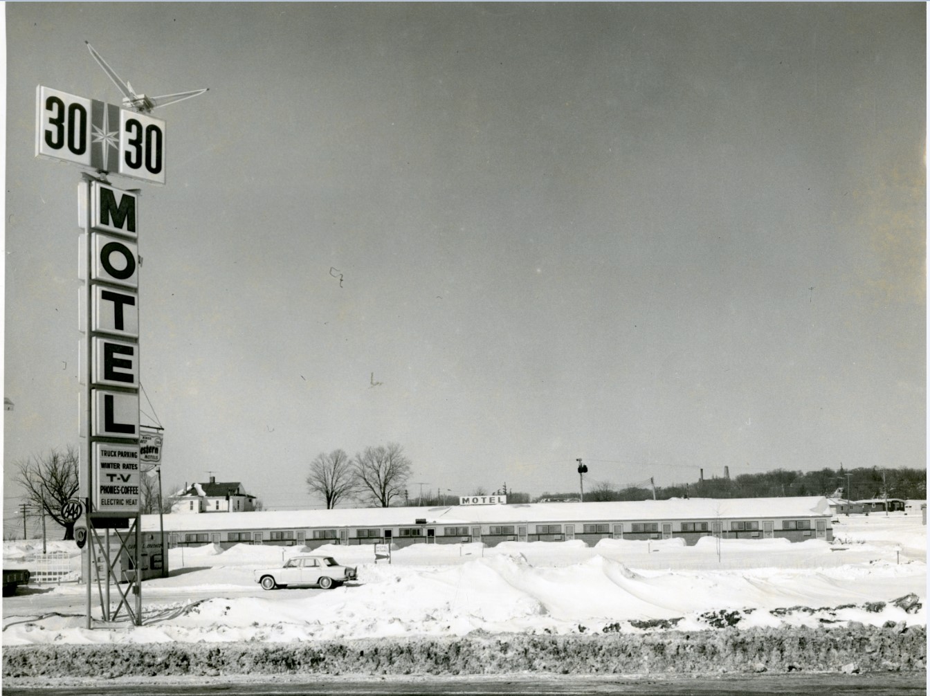 Black and white photo of the 30/30 Motel (later turned into the Hallmark Care Center).